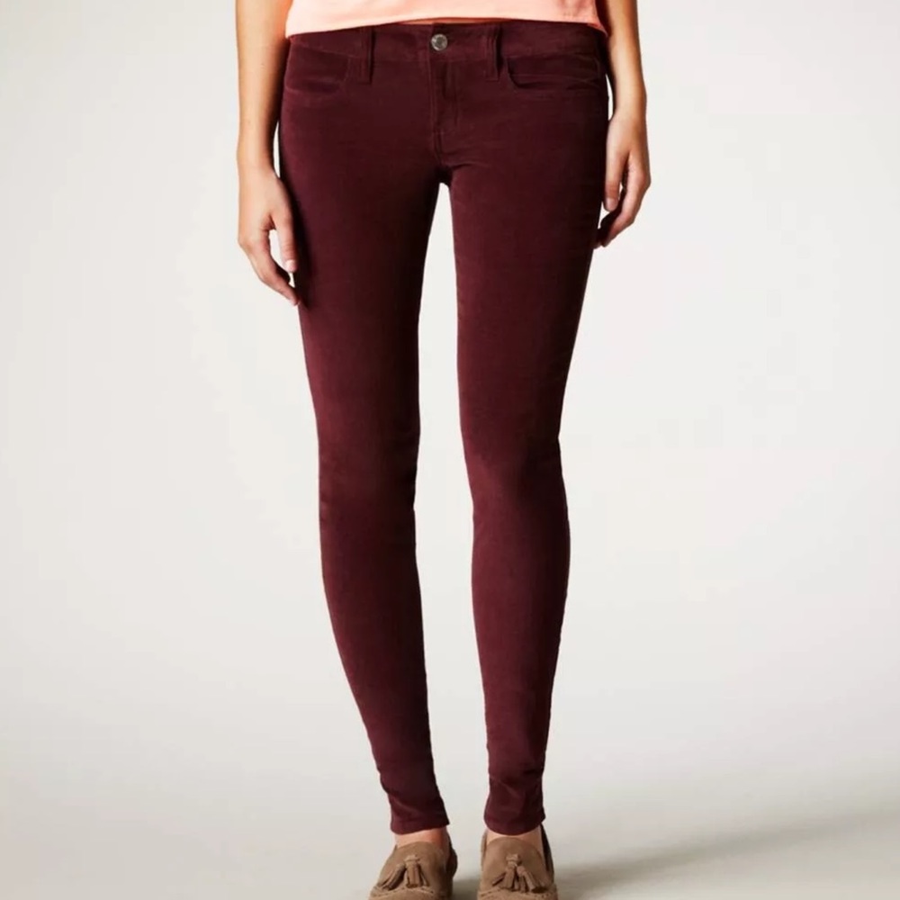 American Eagle Wine Super Stretch Corduroy Jeans